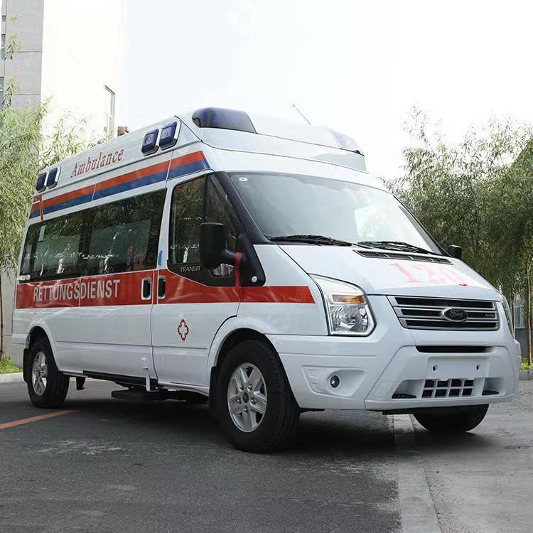 城中行动不便者长途救护车租赁：安全转运的核心注意事项​